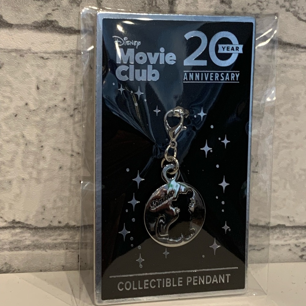 Simba pendant 2 for $10